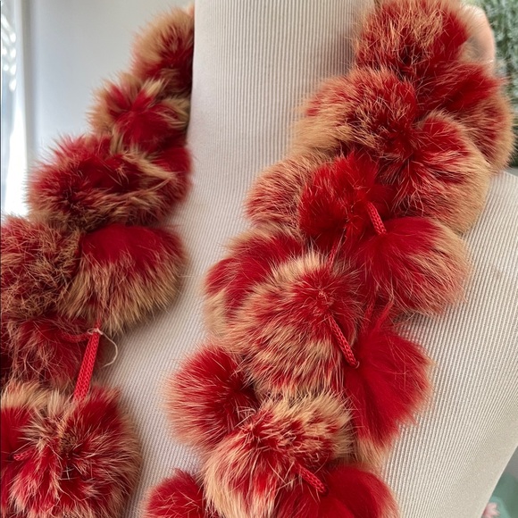 POM POM DYED RABBIT FUR SCARF NECK WARMER RED TAN - Picture 3 of 12
